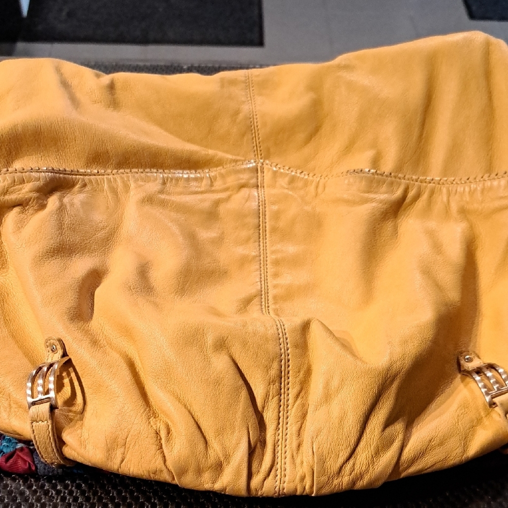Chic Yellow Fold Over Hobo Bag - Picture 3 of 8